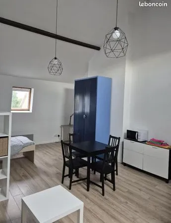 Studio 1 pièce 29 m² 