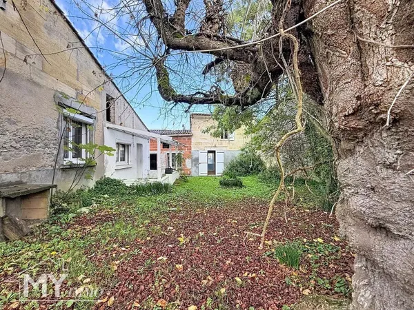 TAYAC : Ensemble Immobilier avec jardin 