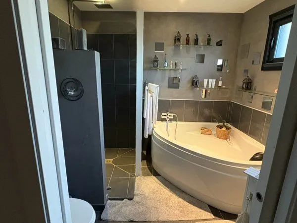 Location charmante maison de bourg 