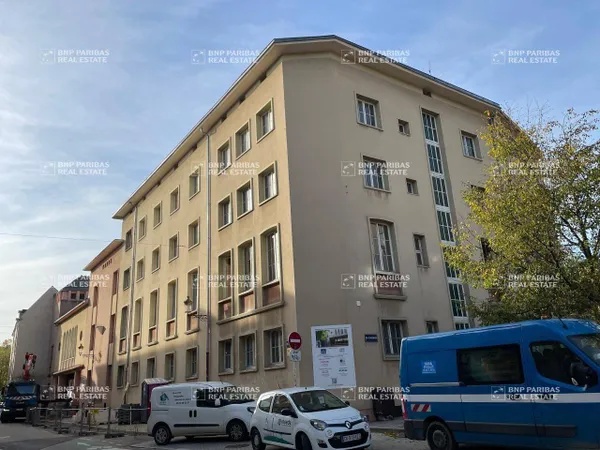 Bureaux 578 m² 