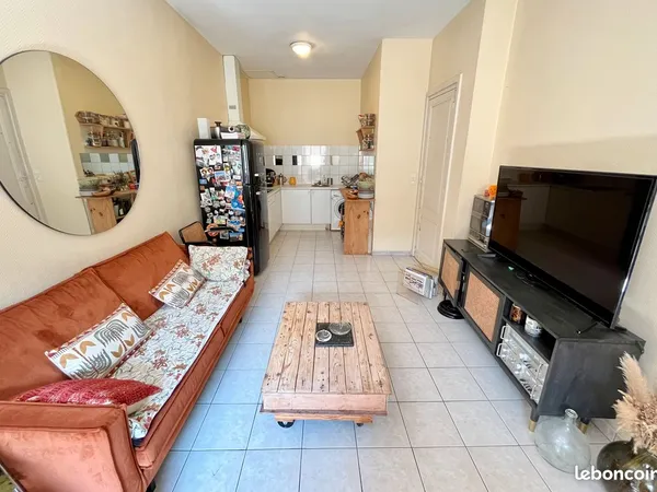 Appartement à louer Place Saint Michel 