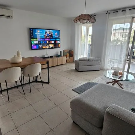 🏡 Bel appartement T4 de 84 m² avec terrasse et double parking - Marseille 14e 
