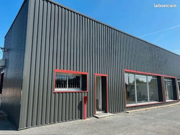 Local commercial 175 m² CREYSSE 
