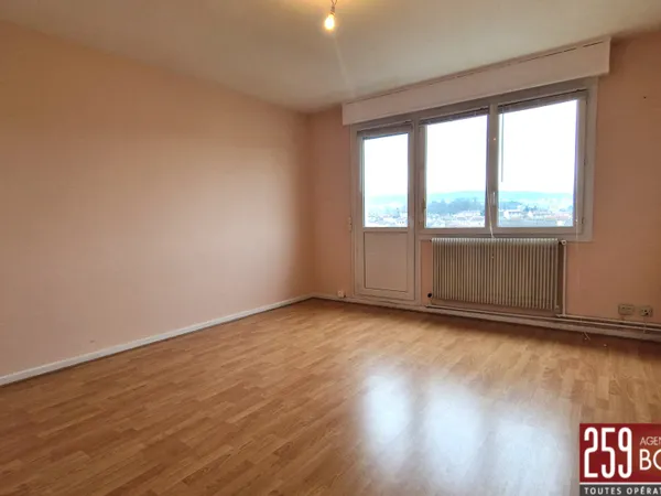 NANCY EXELMANS / APPARTEMENT 3 PIECES AVEC BALCON ET GARAGE 