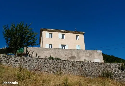 Appartement 3 pièces 57 m² 