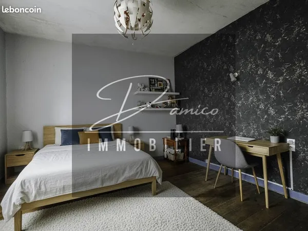 Maison 8 pièces 164 m² 