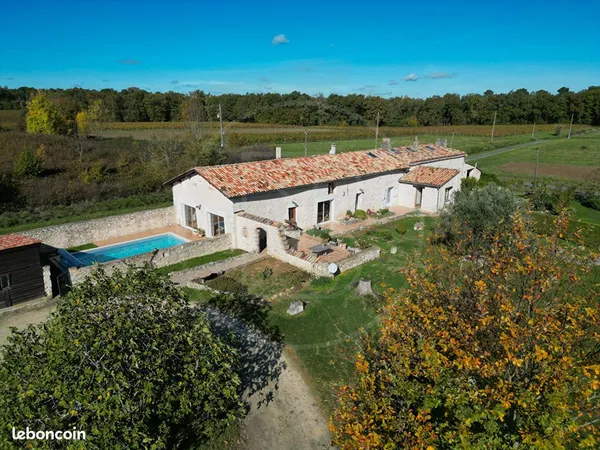 Propriété 13 pièces 356 m² 