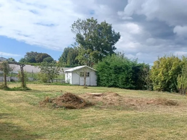 Terrain 548 m² 