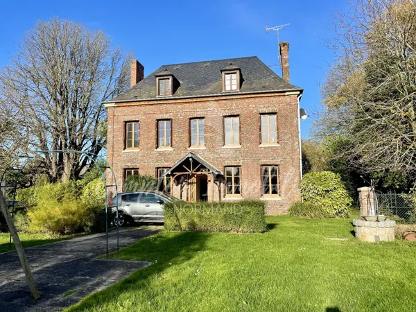 Maison 8 pièces 174 m² 