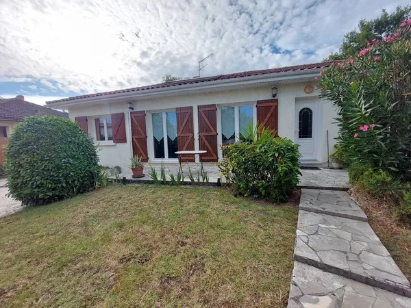 Maison de plain-pied 6 pièces 124 m² 