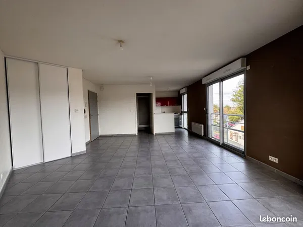 Studio 1 pièce 36 m² 