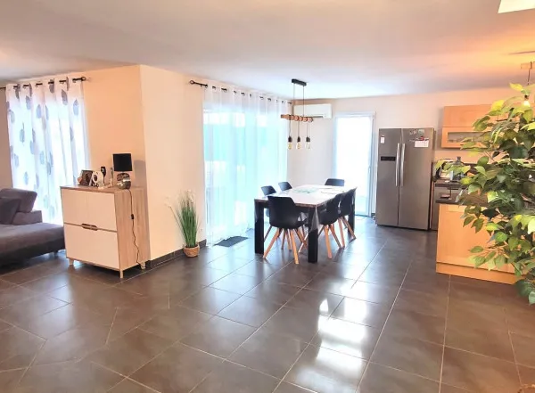 Villa 5 pièces 138 m² 