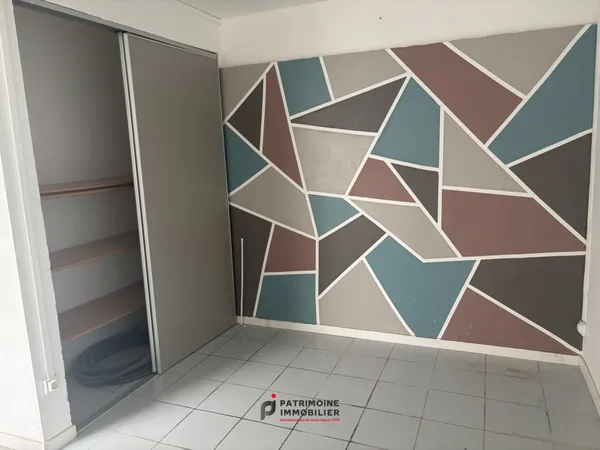 Location d'un local professionnel a BASSE TERRE 