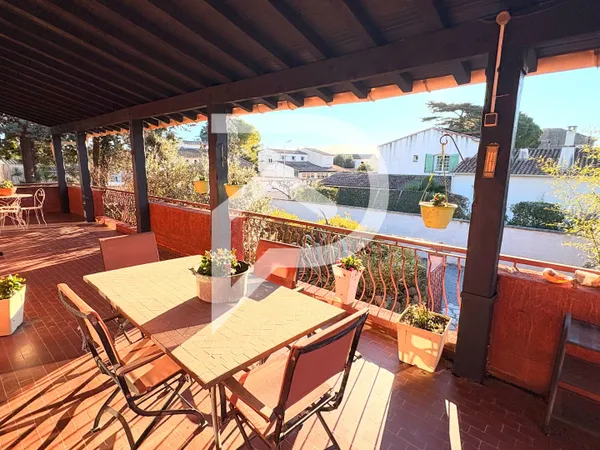 LUNEL - Maison 3 chambres - Piscine - GARAGE ATELIER 