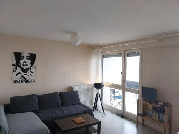 Studio 1 pièce 40 m² 