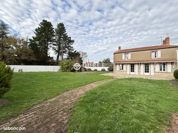 Maison 5 pièces 161 m² 