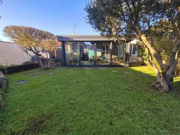 Maison de plain-pied 4 pièces 102 m² 