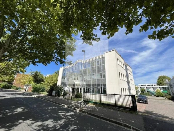 Bureaux 118 m² 