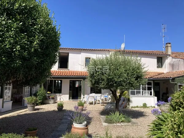 Maison de luxe 6 pièces 140 m² 