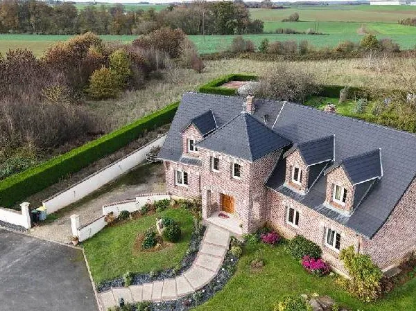 Maison 10 pièces 230 m² 