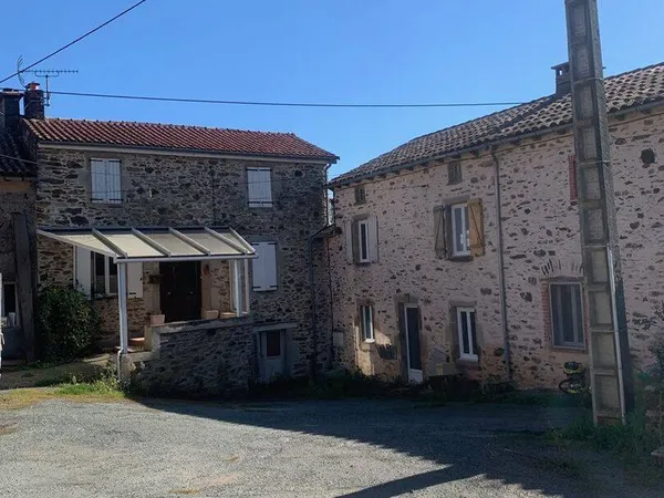 Maison 13 pièces 224 m² 