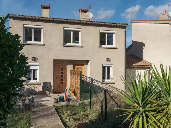 LIMOUX - CARCASSONNE - Ensemble de deux maisons T4 94m² (75m² hab. chacune) avec jardin et garage 