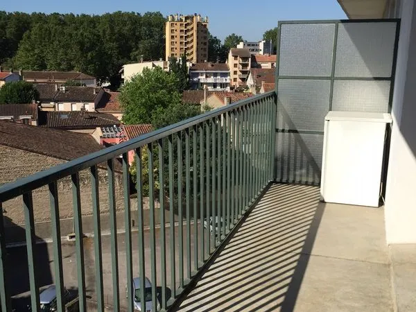 Studio 1 pièce 30 m² 
