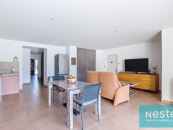 Appartement Istres 4 pièce(s) 99 m2, dernier étage, ascenseur, garage, clé en mains et vues 