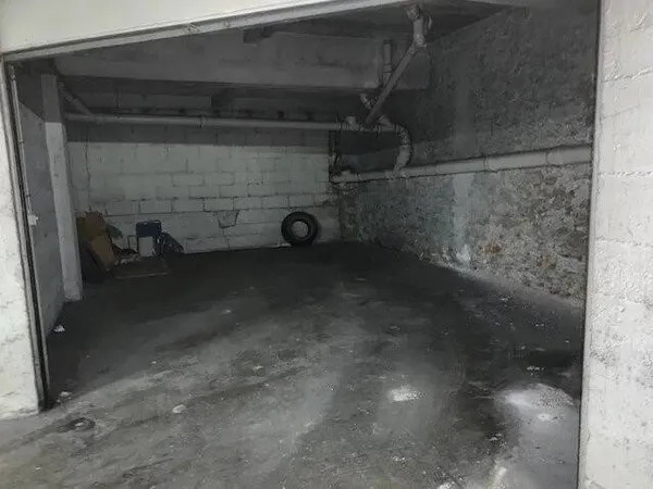 Parking/Garage/Box 34 m² 