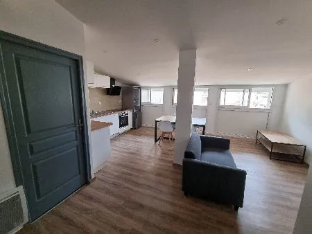 Apt T1bis meublé 