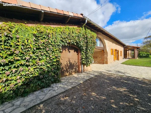 Maison 6 pièces 250 m² 