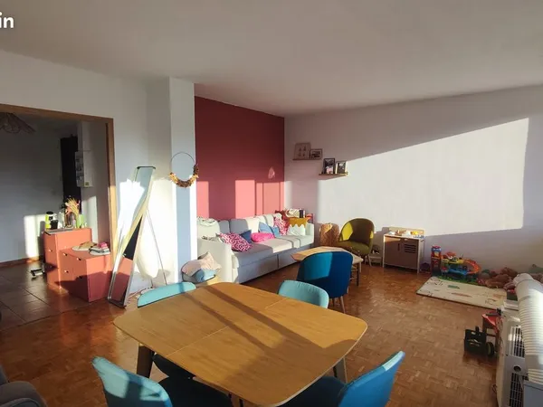 Appartement T3 traversant 