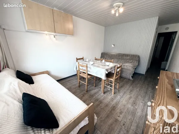 Studio 1 pièce 26 m² 