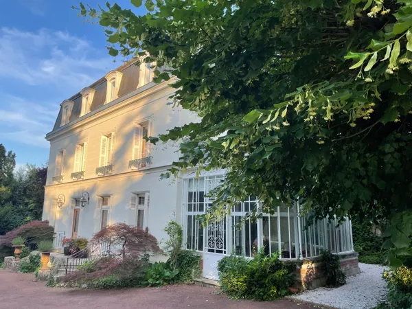 Vends maison 260m² à 10 mn de Tours 