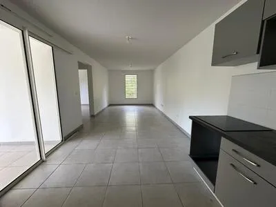è€ vendre - Beau T2 de 60 m² au Lamentin, dans un quartier recherché 