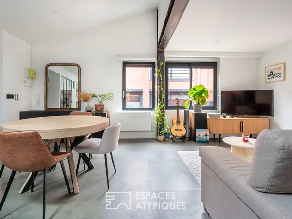 Duplex contemporain sur cour 