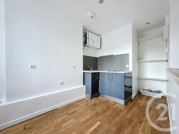 Studio 1 pièce 31 m² 