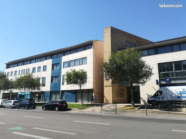 Avignon - Local professionnel 14 m², idéal professions libérales / entrepreneurs 