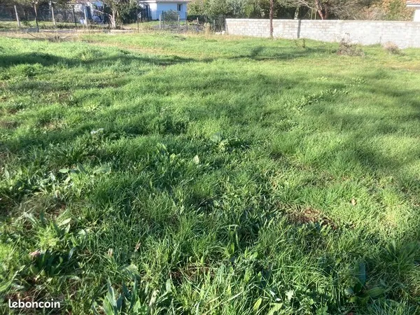 Golf 694 m² Saint Sulpice Et Cameyrac 