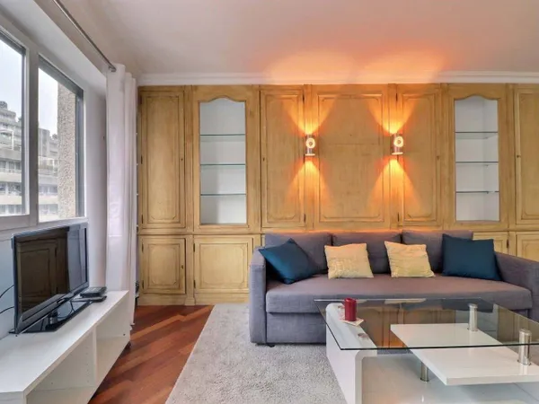 Appartement 1 pièce 54 m² 