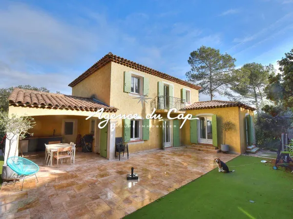 Maison de plain-pied 6 pièces 163 m² 