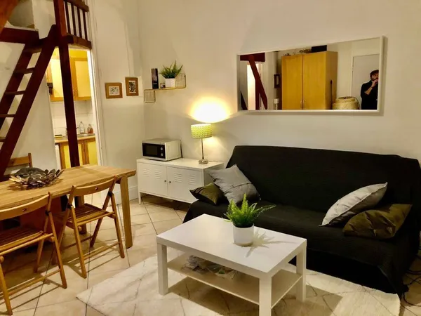 Studio 1 pièce 22 m² 