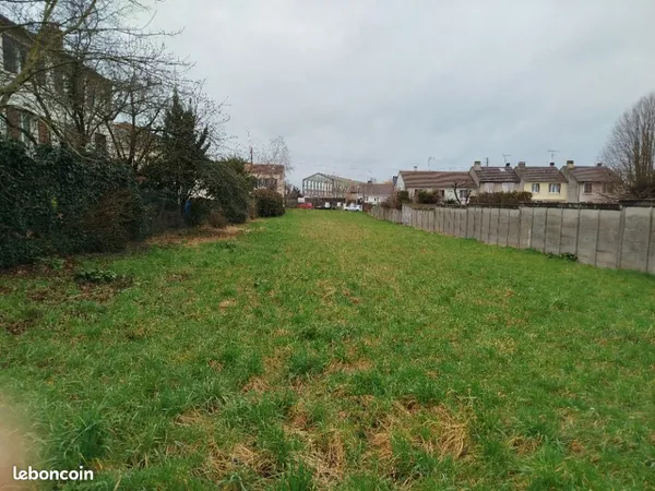 Terrain 224 m² Mantes La Ville 
