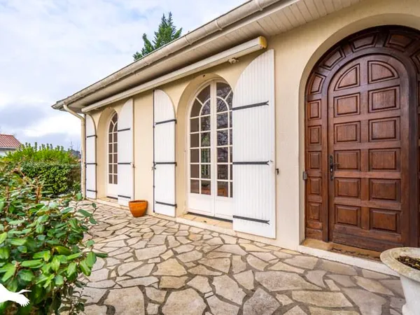 Maison 9 pièces 226 m² 