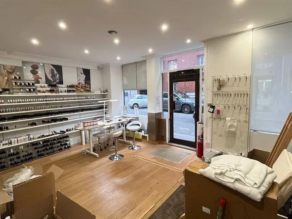 Boutique 70 m² 