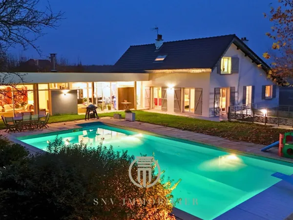 Maison familiale moderne avec prestations haut de gamme, 4 chamb 