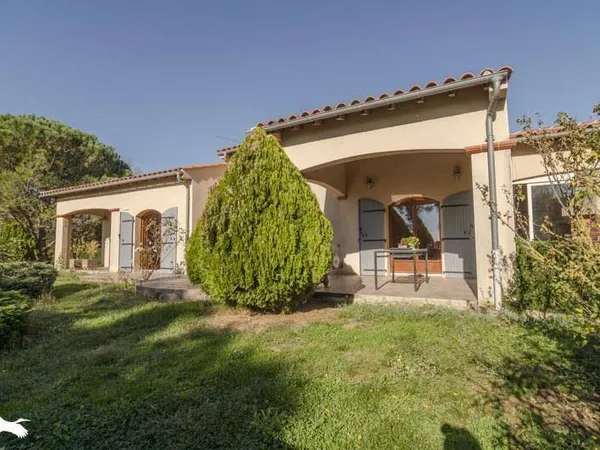 Maison de plain-pied 4 pièces 145 m² 