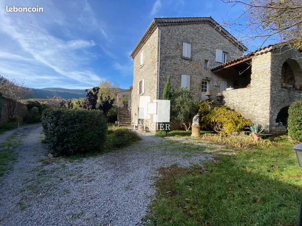 Maison 6 pièces 155 m² 
