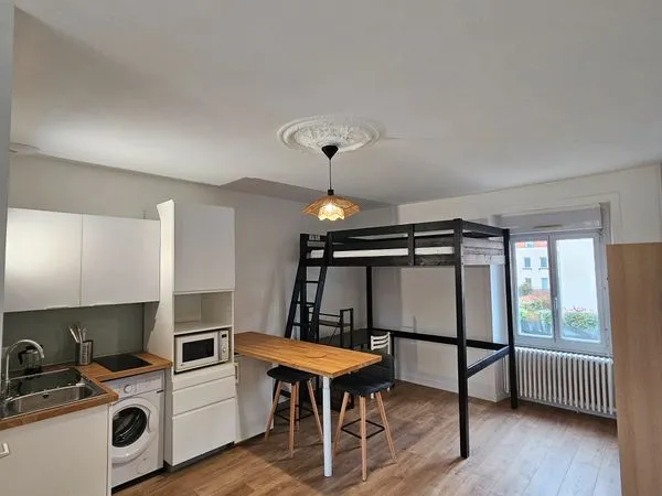 Studio 23m² refait à neuf - Tout inclus (Elec+Internet) - 10 min Rennes 