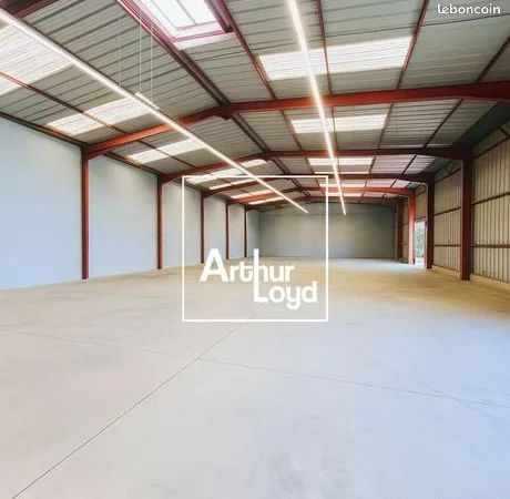 Local commercial 800 m² 